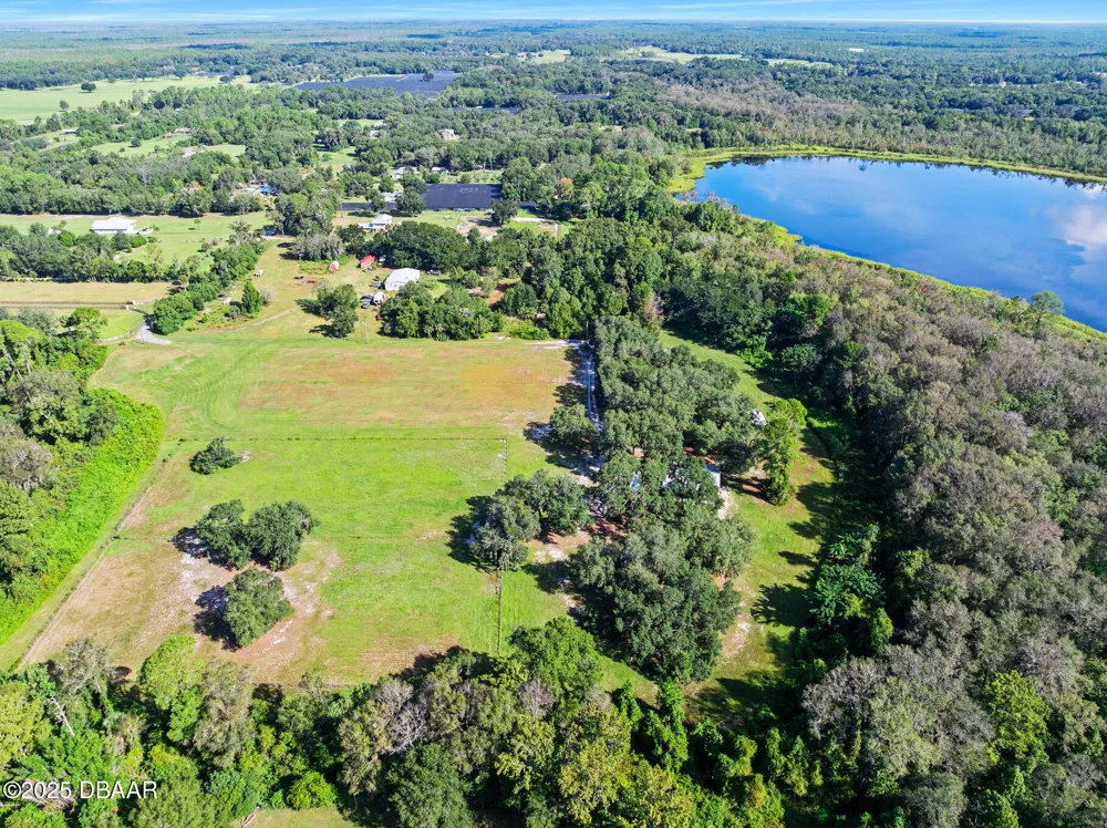 Roberts Road Pierson, FL 32180