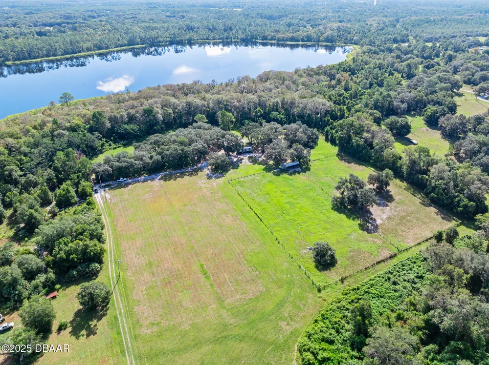 Roberts Road Pierson, FL 32180