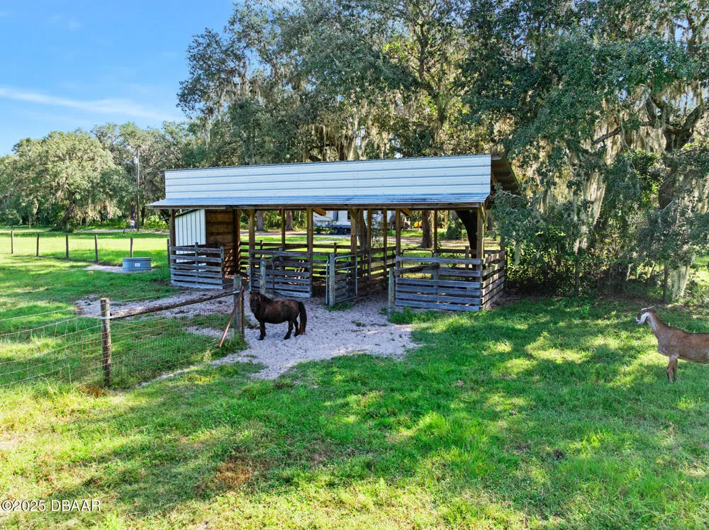 Roberts Road Pierson, FL 32180