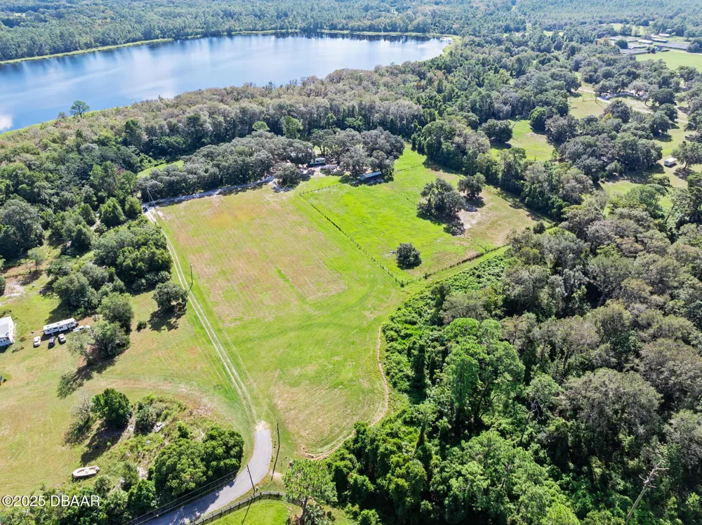 Roberts Road Pierson, FL 32180