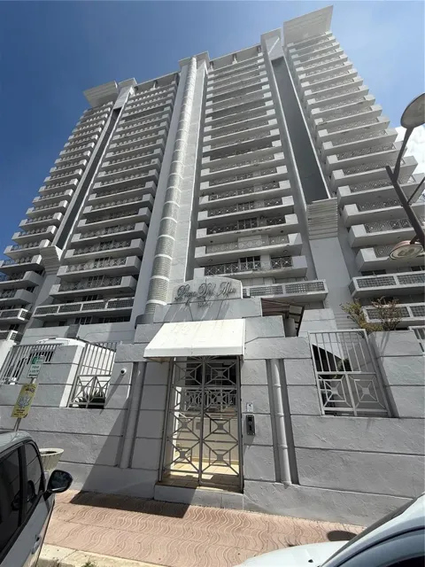 3001 ave isla verde PLAZA DEL MAR #405