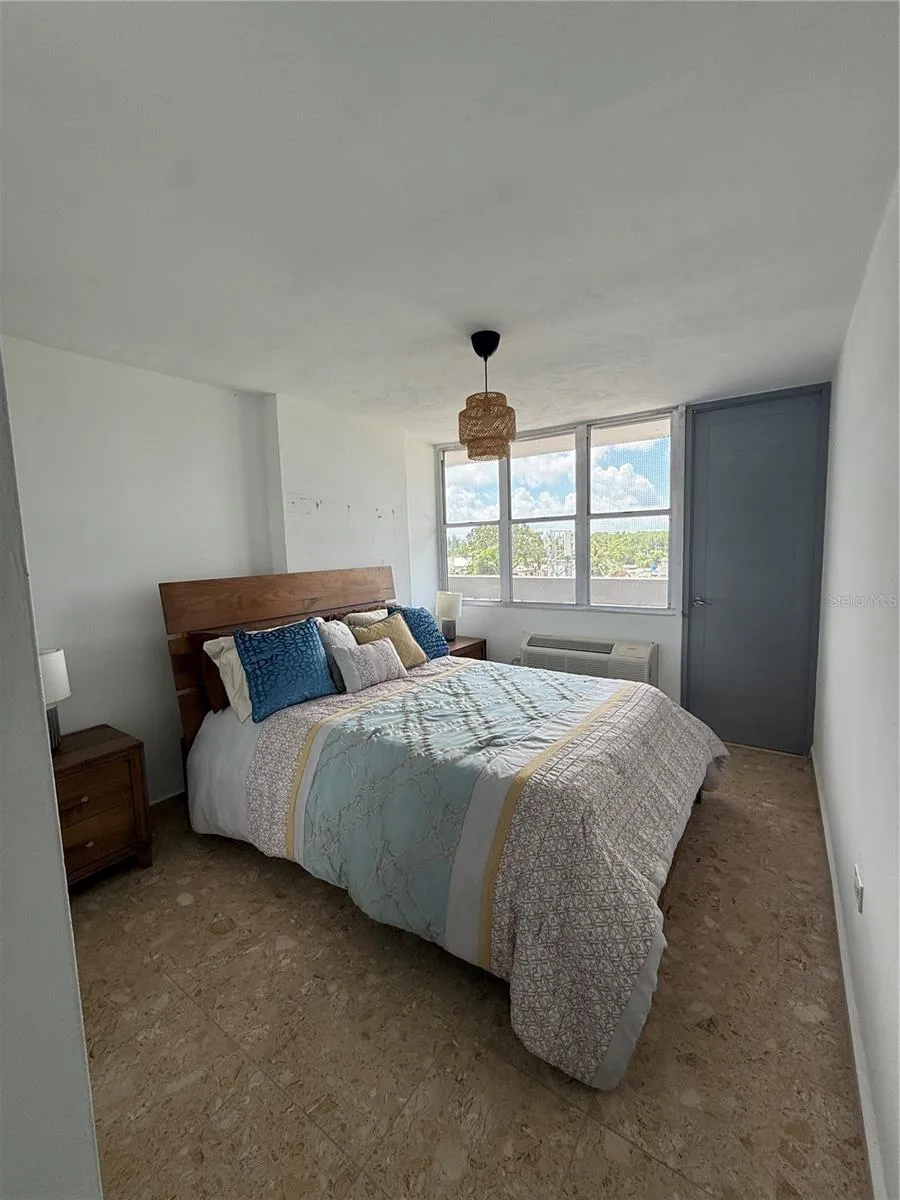 3001 ave isla verde PLAZA DEL MAR #405 Carolina, PR 00979