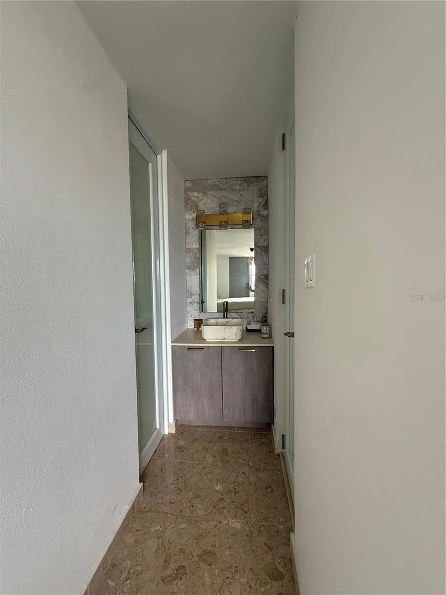 3001 ave isla verde PLAZA DEL MAR #405 Carolina, PR 00979