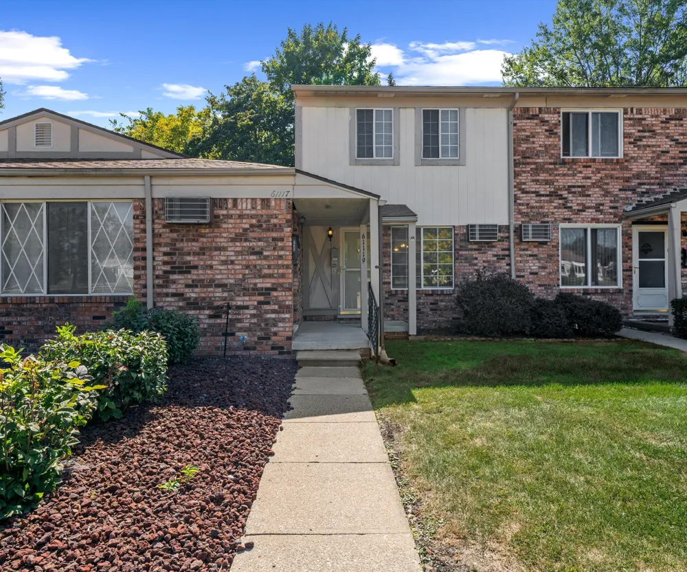 61119 Heritage Boulevard #3 South Lyon, MI 48178