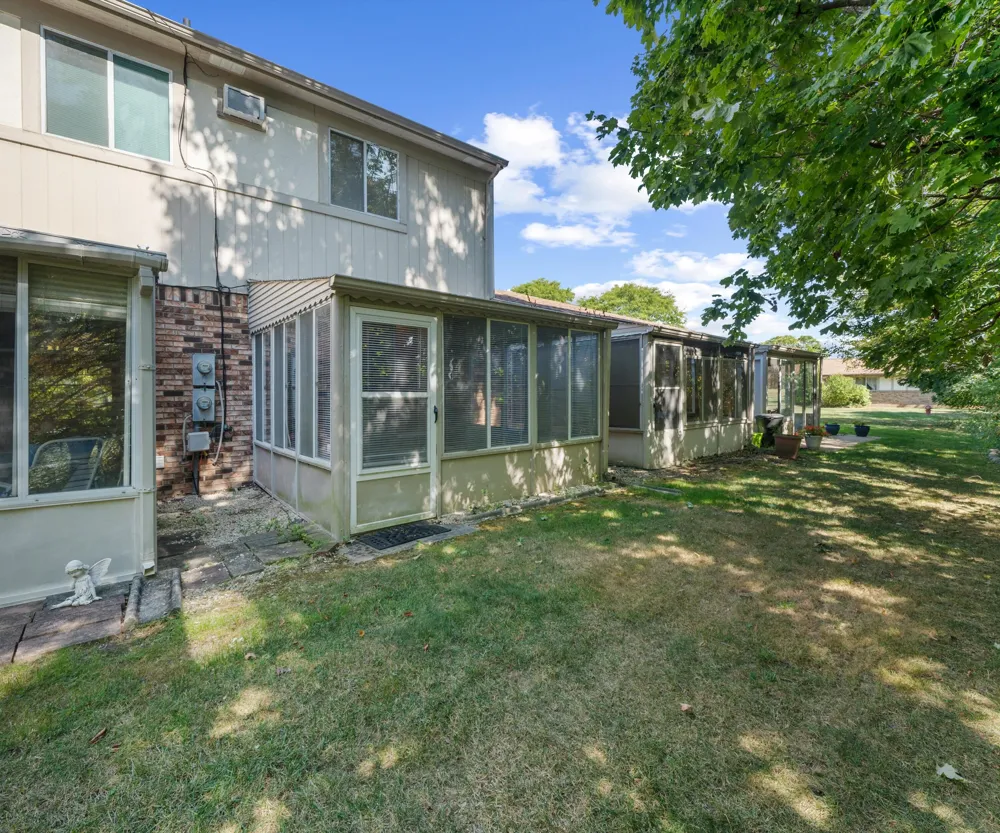 61119 Heritage Boulevard #3 South Lyon, MI 48178