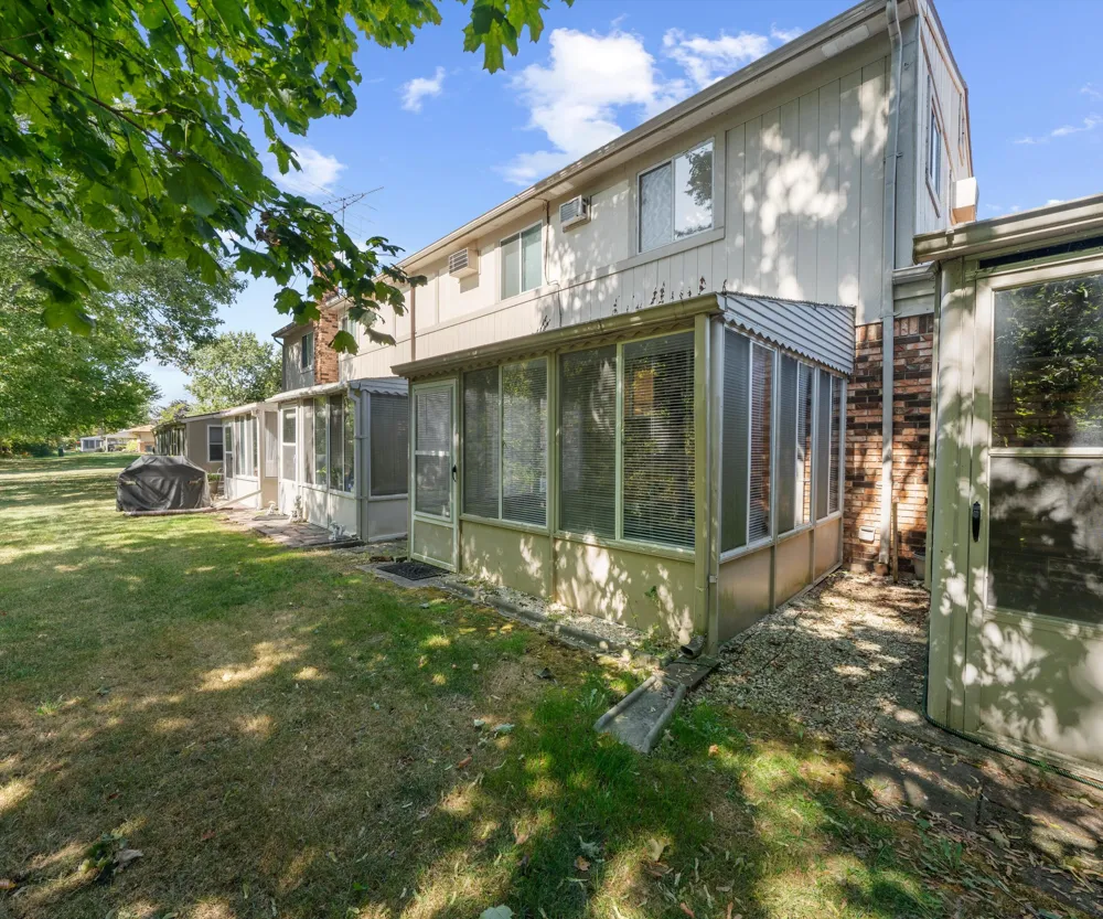 61119 Heritage Boulevard #3 South Lyon, MI 48178