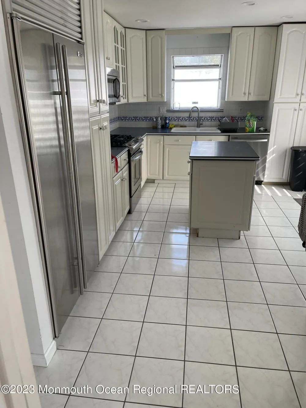 8 Dwight Drive Ocean, NJ 07712