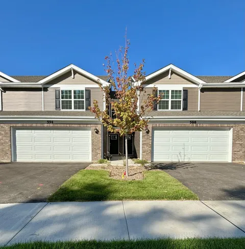 234 W 39th Place