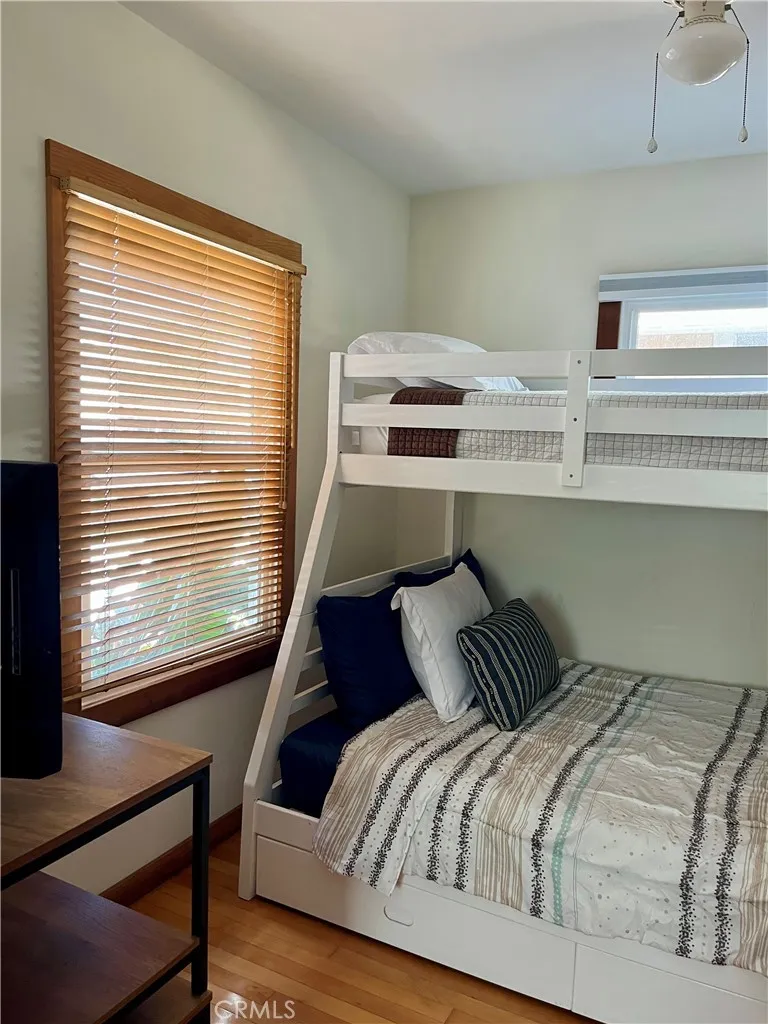 406 11th Huntington Beach, CA 92648