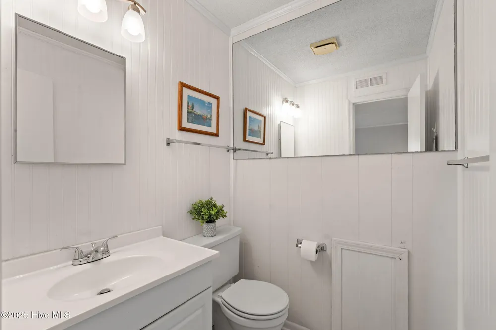 277 W First Street #1c Ocean Isle Beach, NC 28469