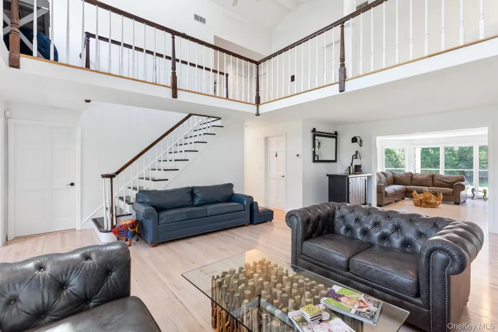 137 South Road Westhampton, NY 11977