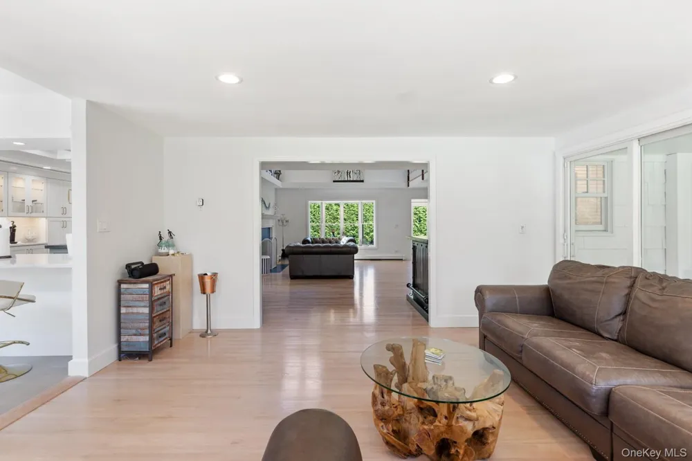 137 South Road Westhampton, NY 11977