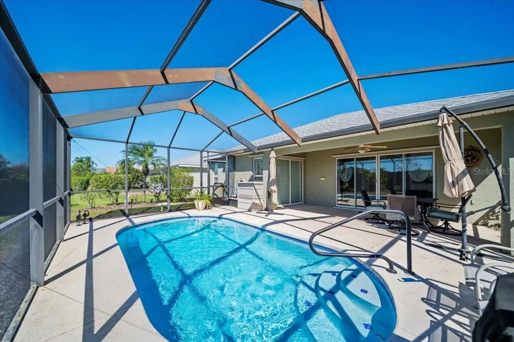 364 LAKE SUZANNE DRIVE Lake Wales, FL 33859