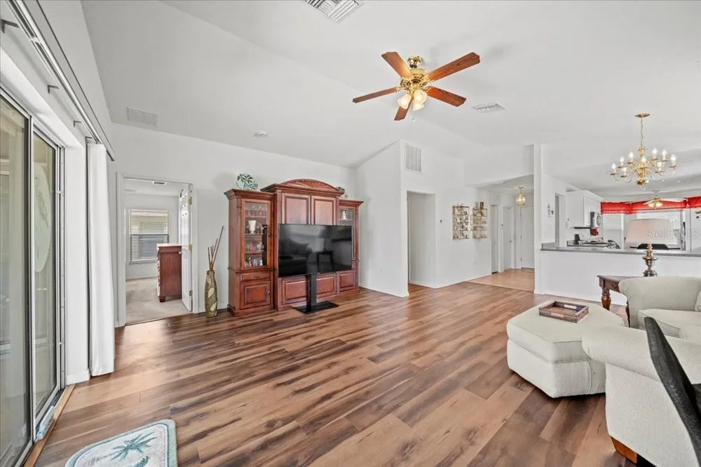364 LAKE SUZANNE DRIVE Lake Wales, FL 33859
