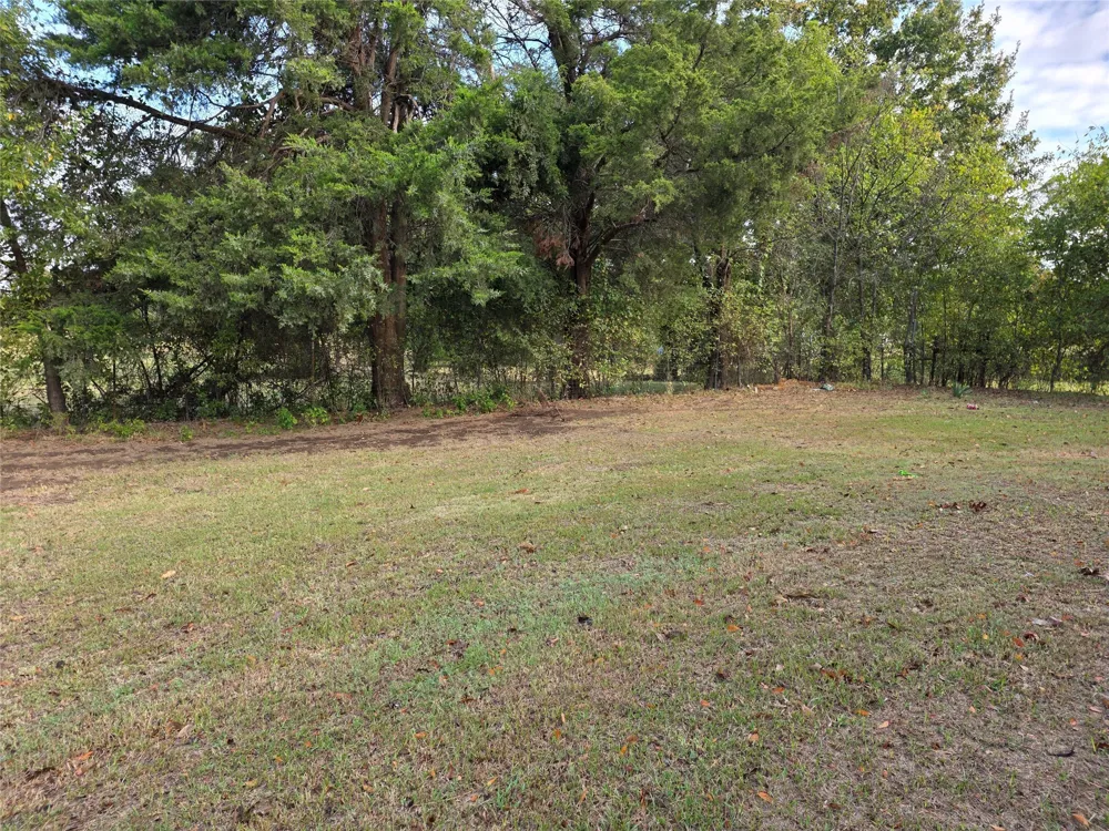 3830 County Road 4040 Whitewright, TX 75491
