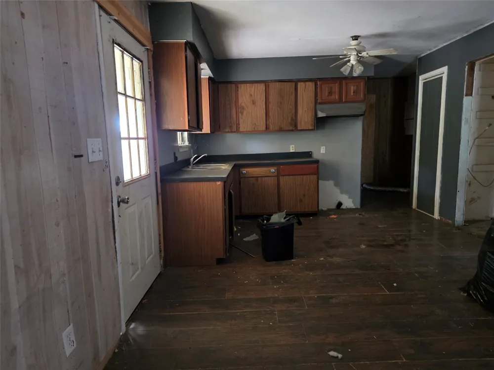 3830 County Road 4040 Whitewright, TX 75491
