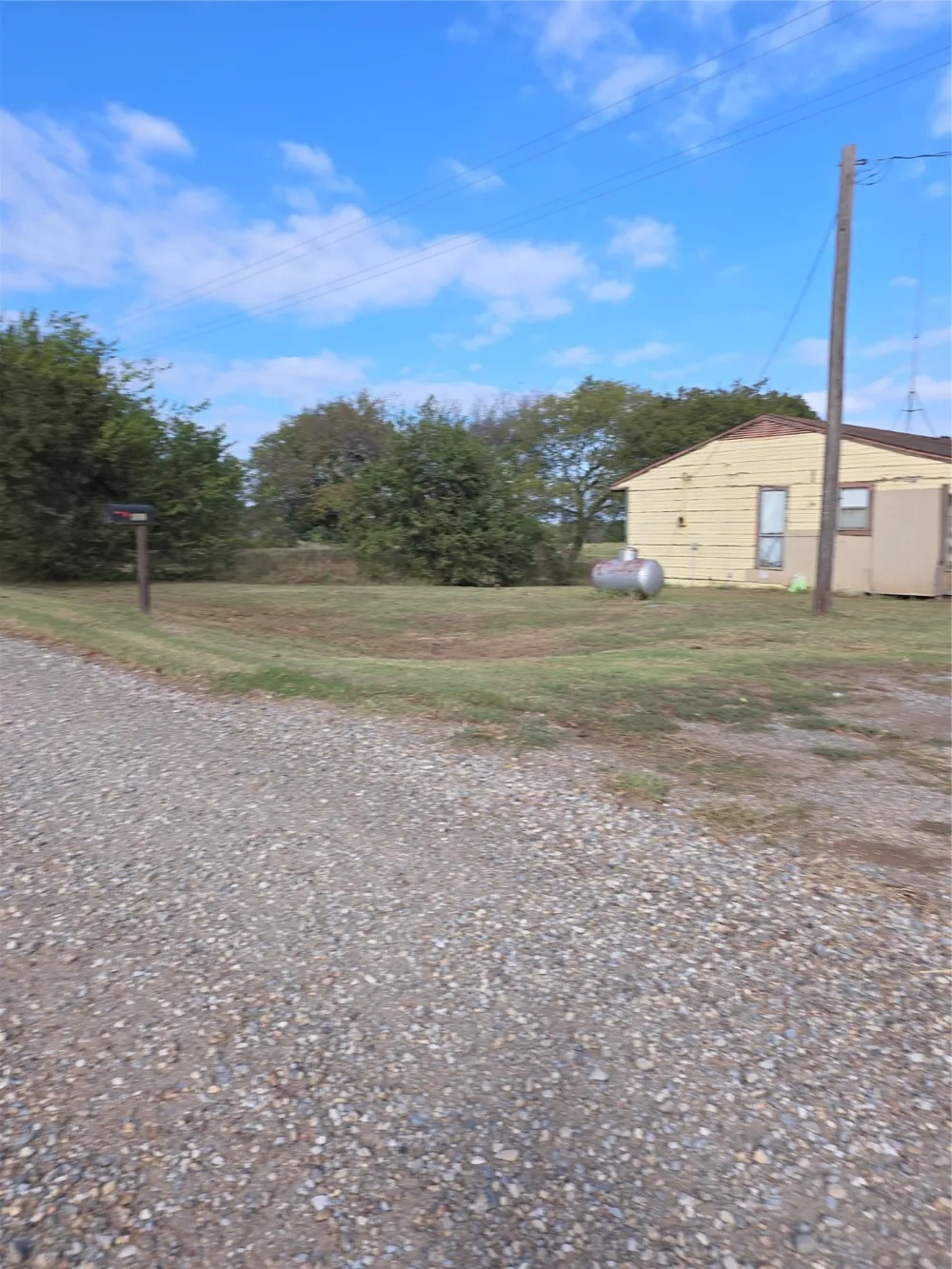 3830 County Road 4040 Whitewright, TX 75491