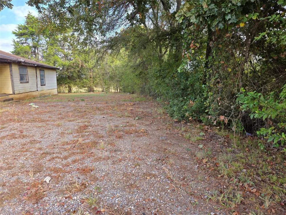 3830 County Road 4040 Whitewright, TX 75491