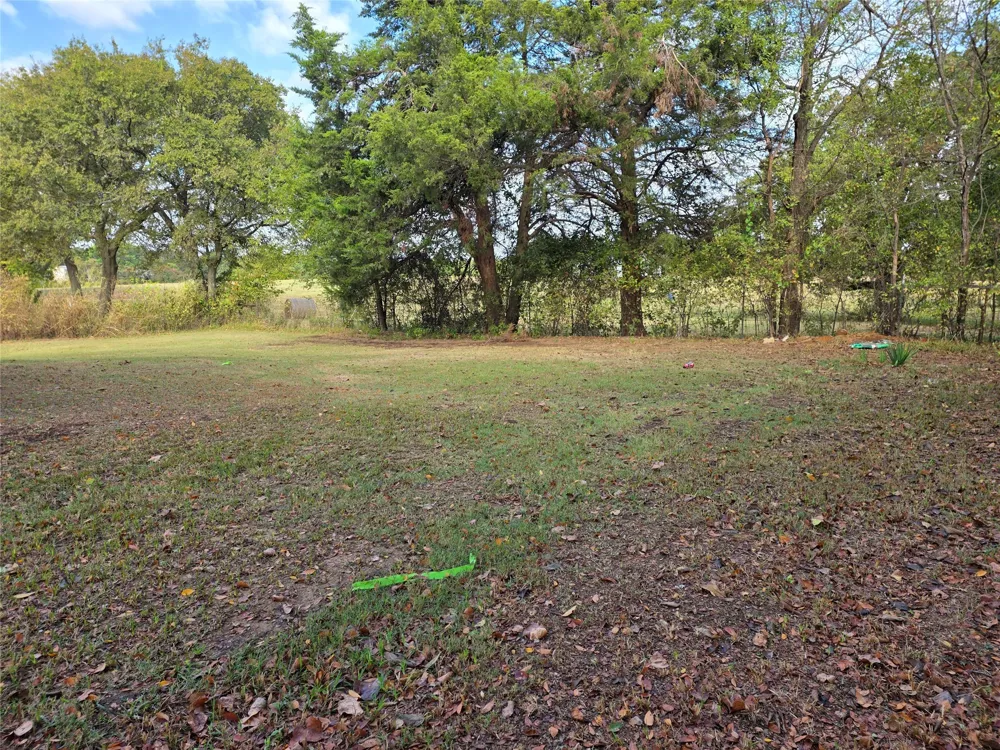 3830 County Road 4040 Whitewright, TX 75491