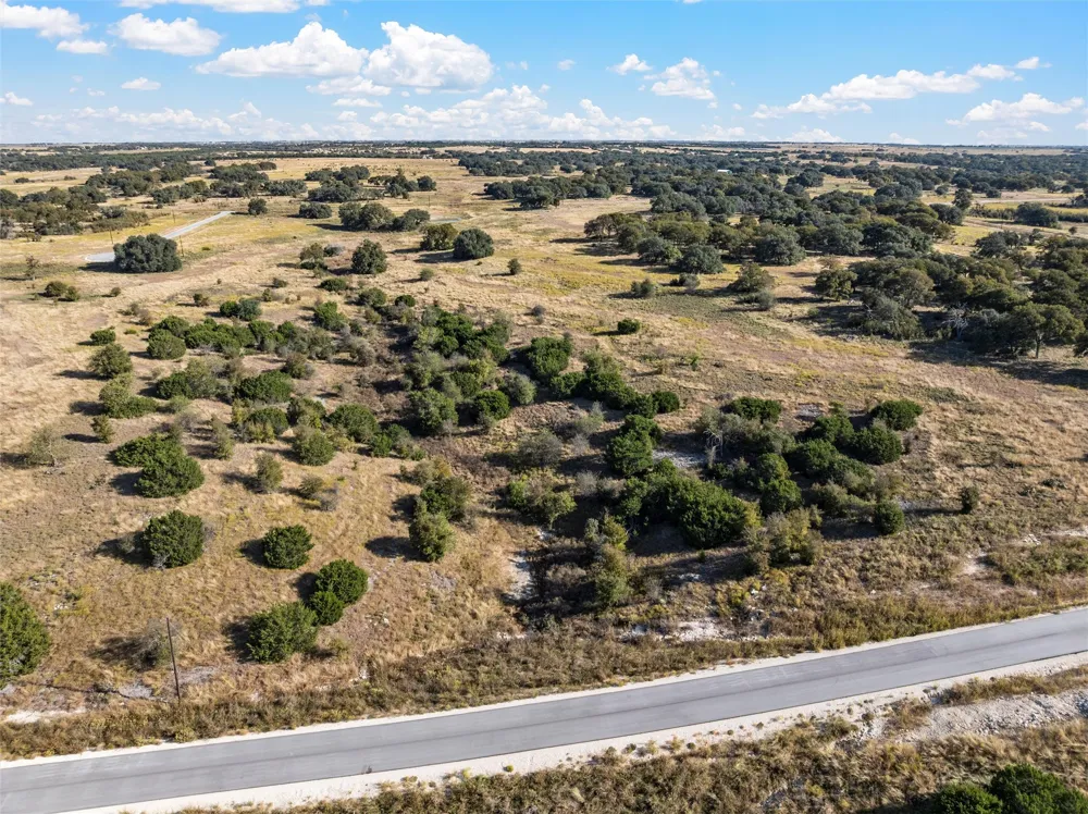 205 Yellowstone Drive Oglesby, TX 76561