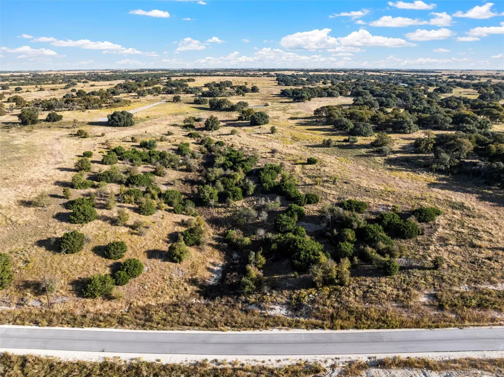 205 Yellowstone Drive Oglesby, TX 76561