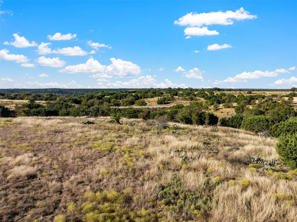 205 Yellowstone Drive Oglesby, TX 76561