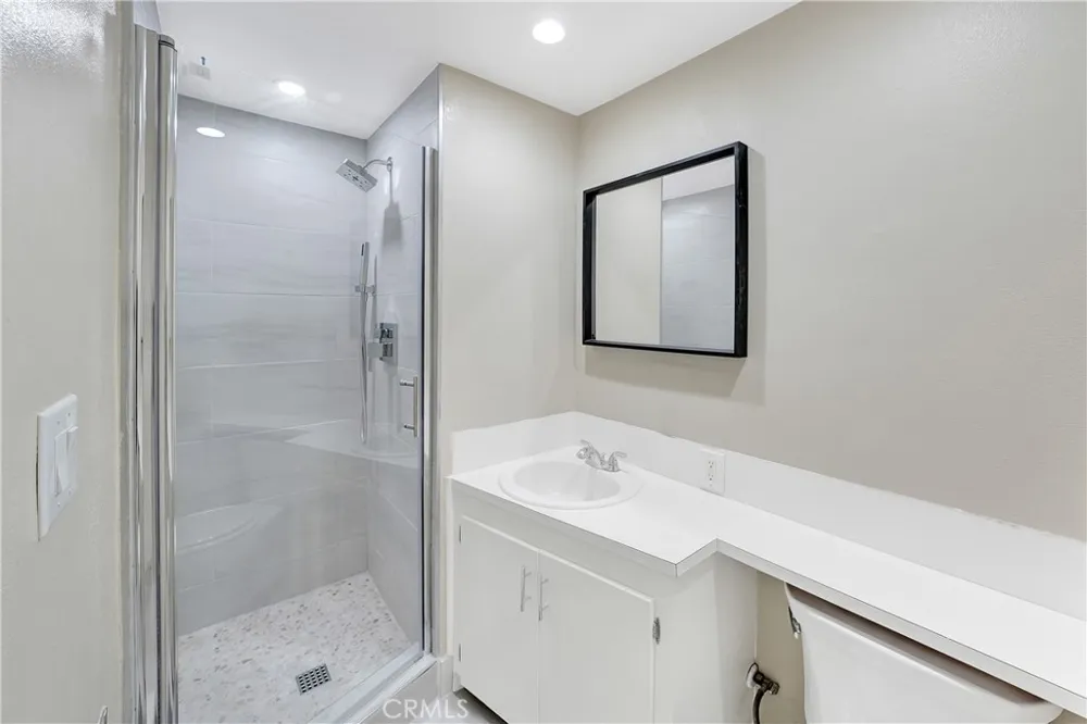 216 Collins Newport Beach, CA 92662
