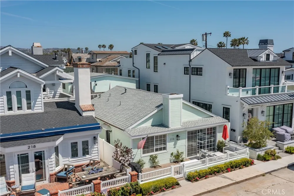 216 Collins Newport Beach, CA 92662