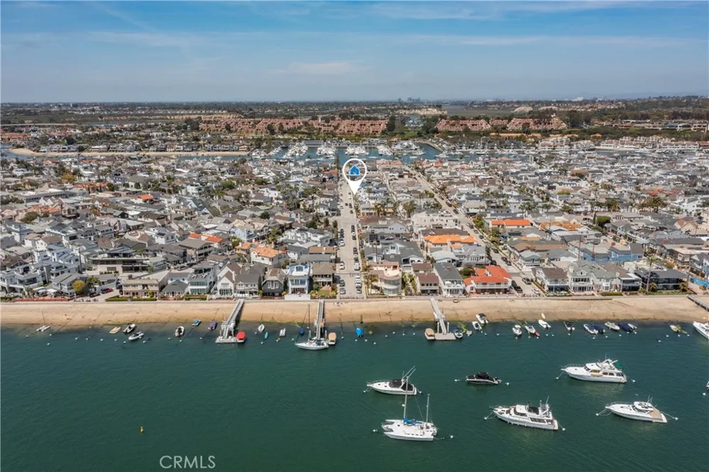 216 Collins Newport Beach, CA 92662