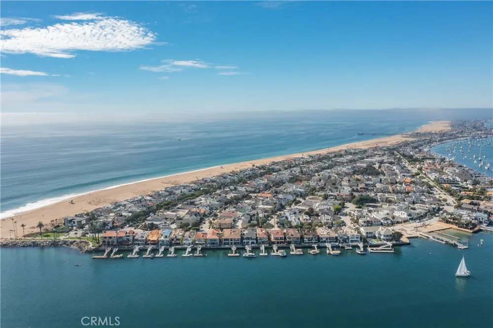 216 Collins Newport Beach, CA 92662