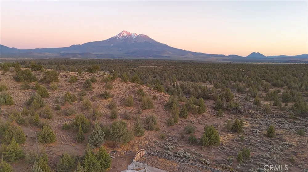 10410 County Hwy A-12 Montague, CA 96064