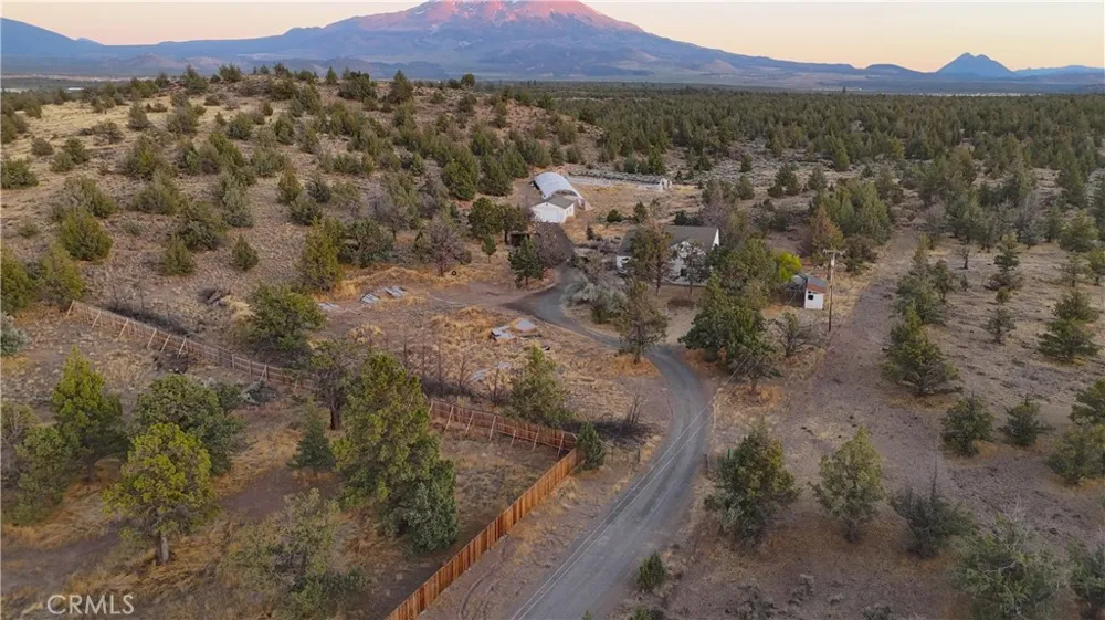10410 County Hwy A-12 Montague, CA 96064