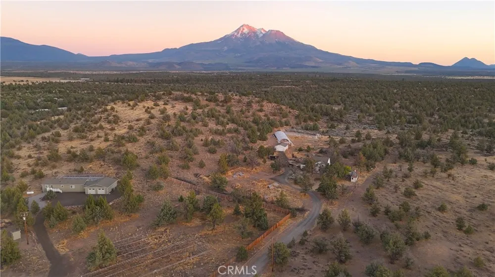 10410 County Hwy A-12 Montague, CA 96064