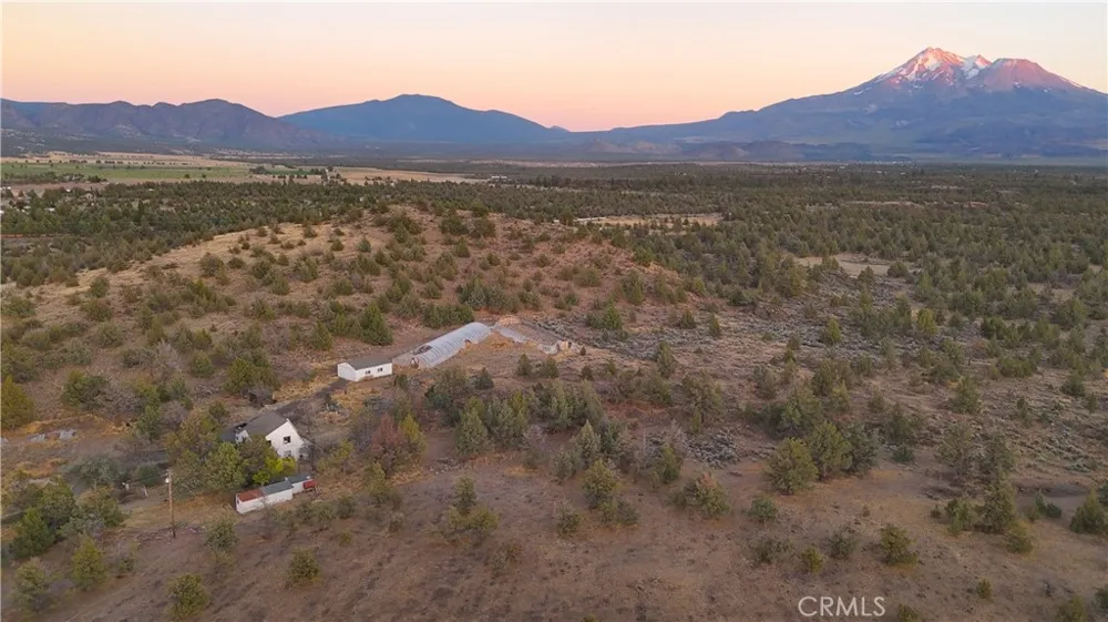10410 County Hwy A-12 Montague, CA 96064