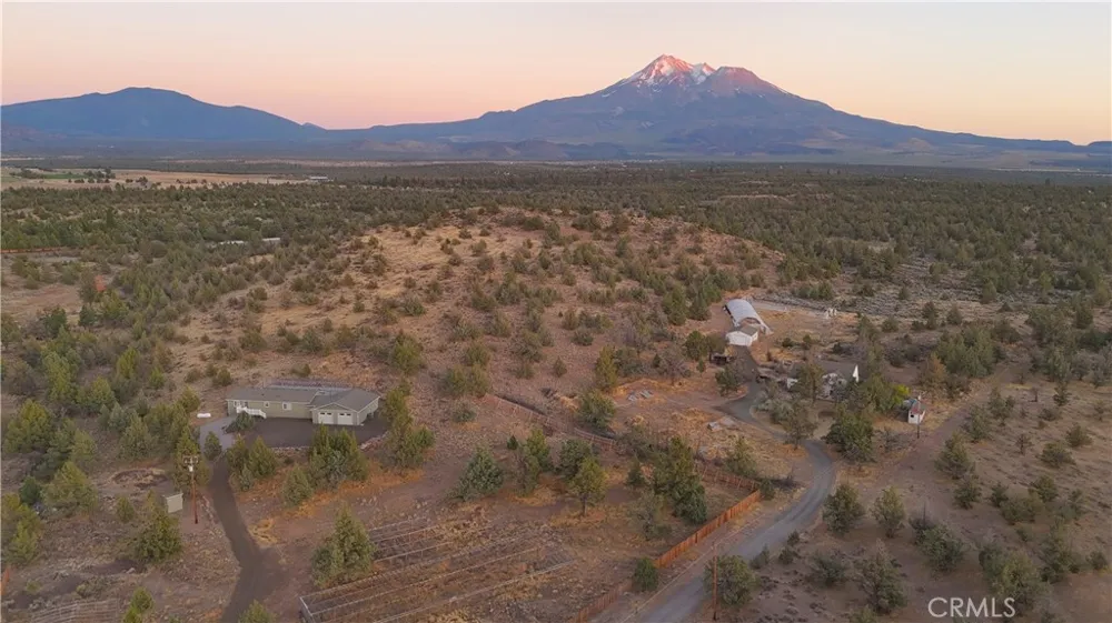 10410 County Hwy A-12 Montague, CA 96064