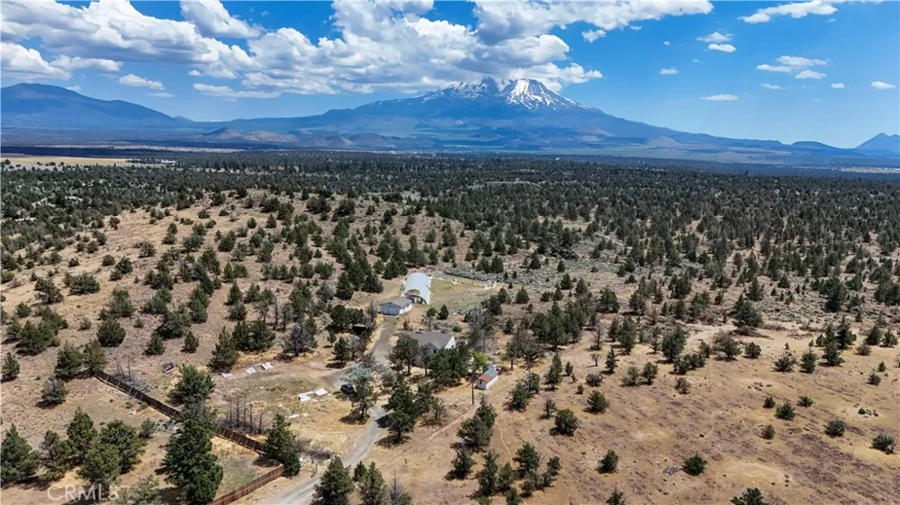 10410 County Hwy A-12 Montague, CA 96064