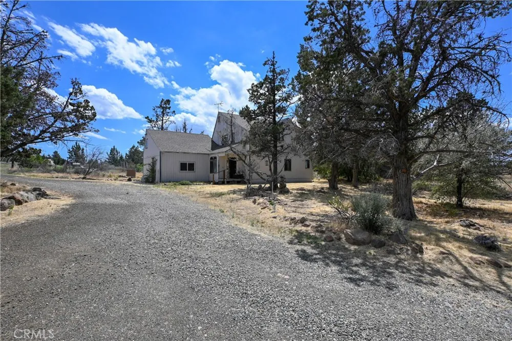 10410 County Hwy A-12 Montague, CA 96064