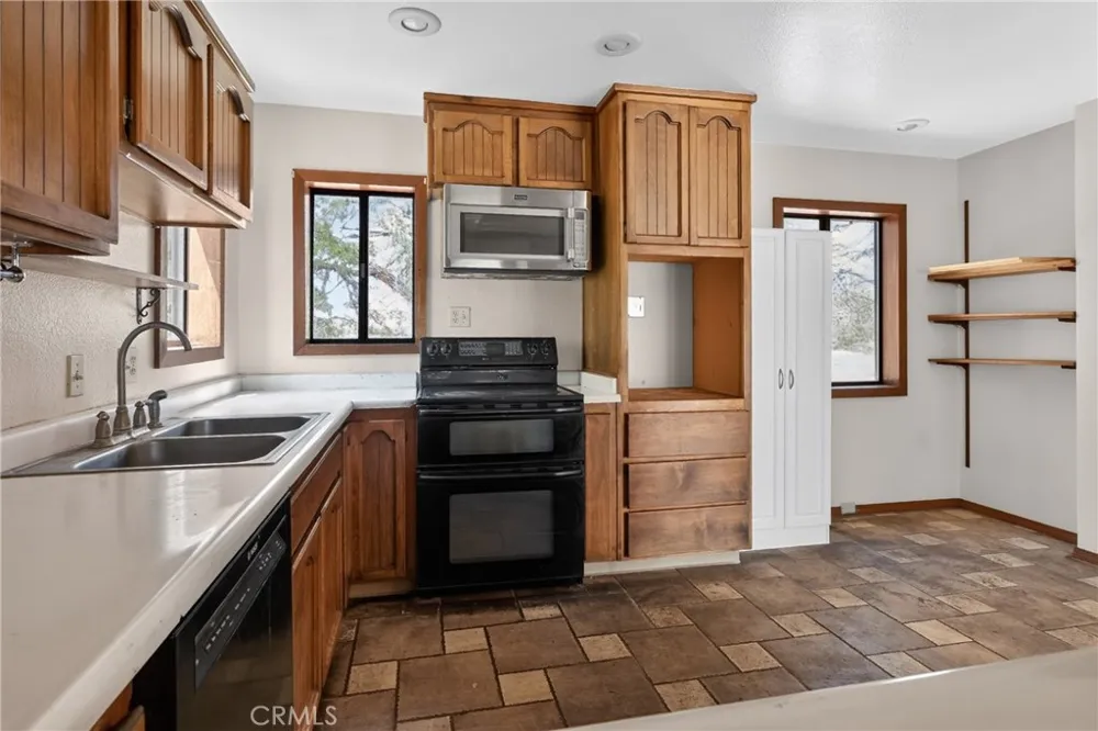 10410 County Hwy A-12 Montague, CA 96064