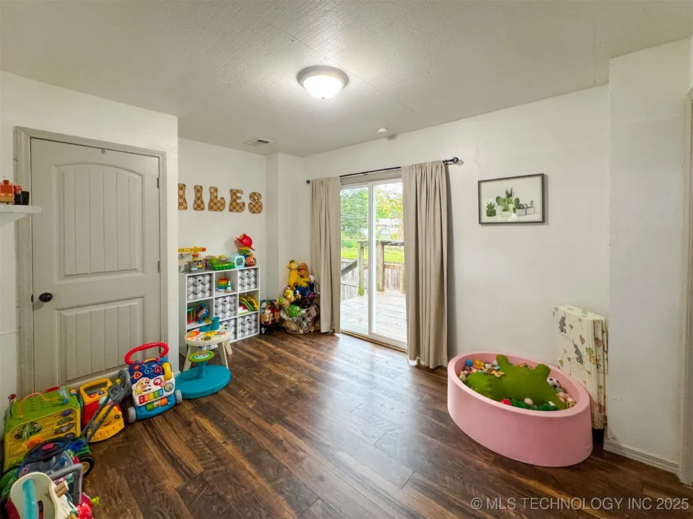 305 Wheeler Street Tahlequah, OK 74464