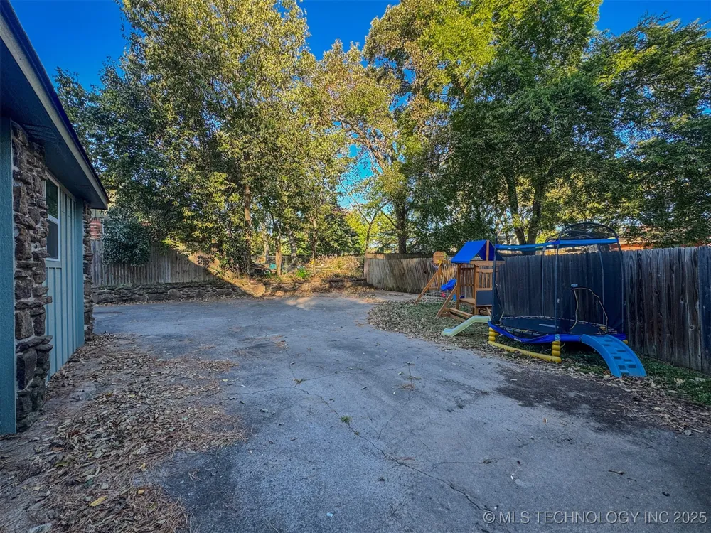 305 Wheeler Street Tahlequah, OK 74464