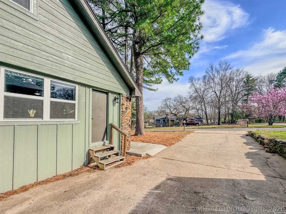 305 Wheeler Street Tahlequah, OK 74464