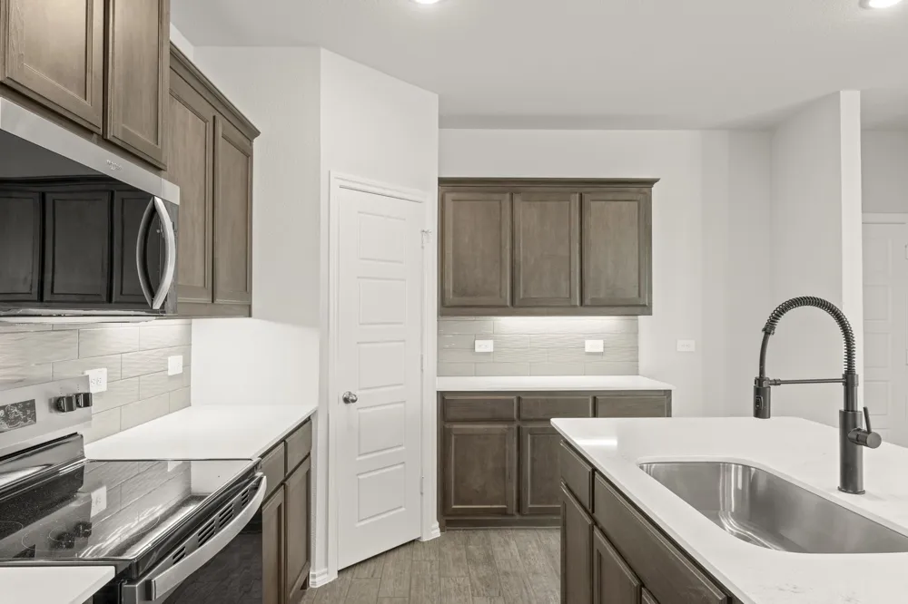 1700 Edgeway Drive Aubrey, TX 76227