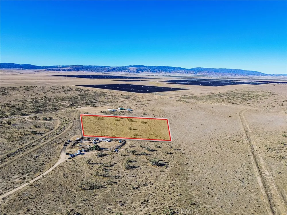 115 West B-12 Avenue Fairmont, CA 93536
