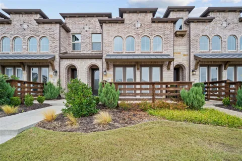 313 Sugarmaple Lane