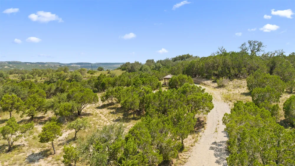 3301 R O DRIVE Spicewood, TX 78669