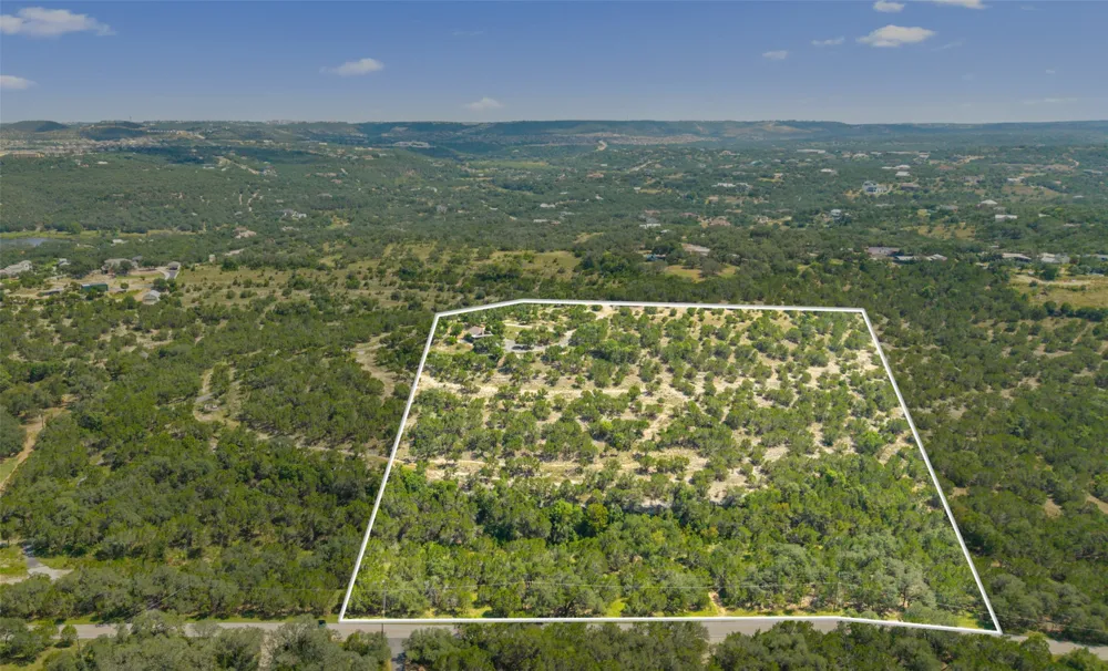3301 R O DRIVE Spicewood, TX 78669