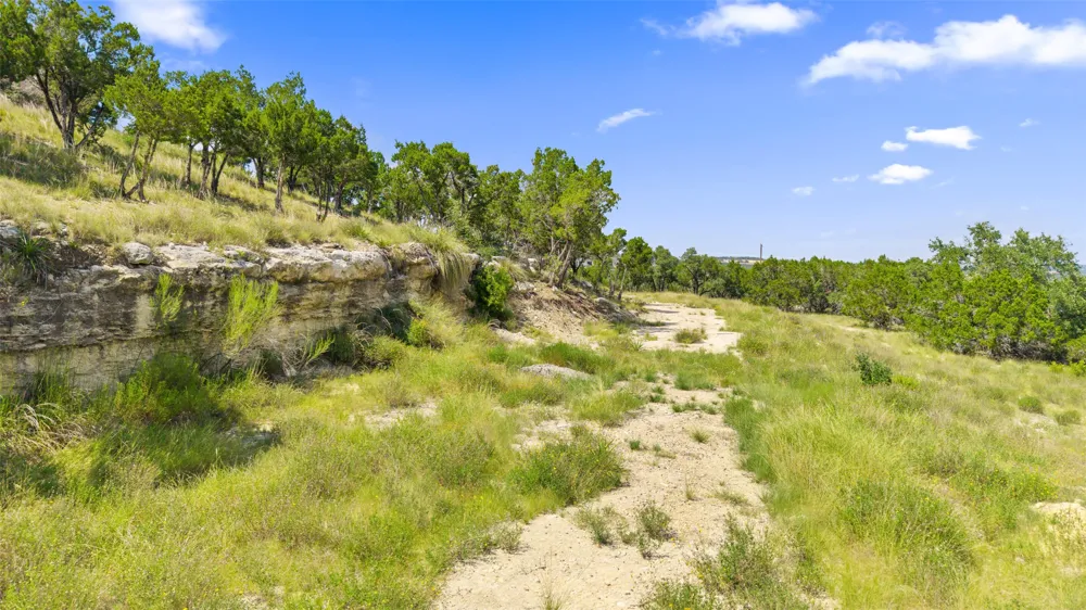 3301 R O DRIVE Spicewood, TX 78669