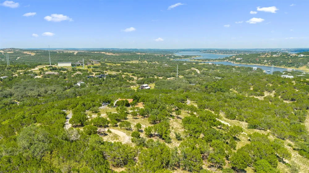 3301 R O DRIVE Spicewood, TX 78669