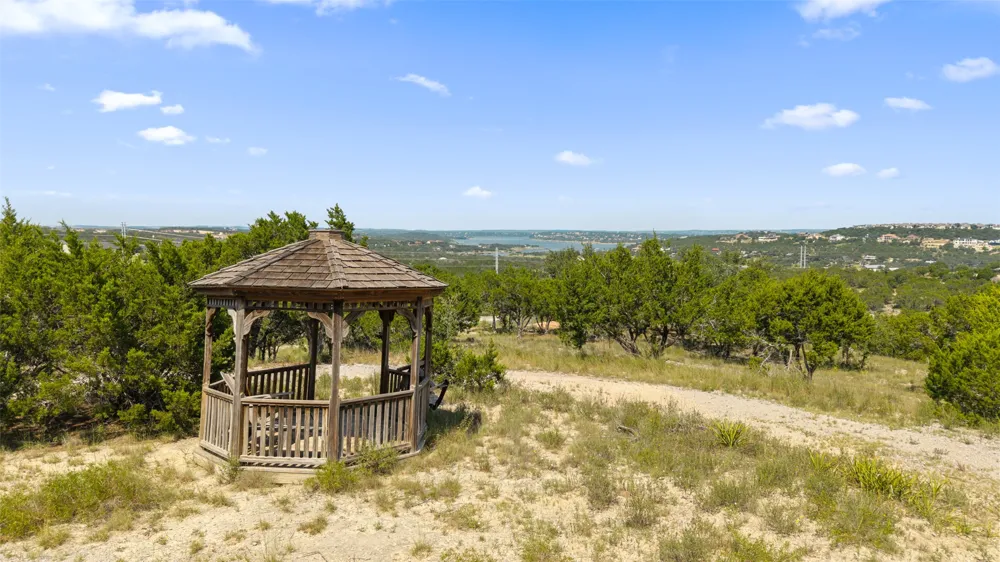 3301 R O DRIVE Spicewood, TX 78669