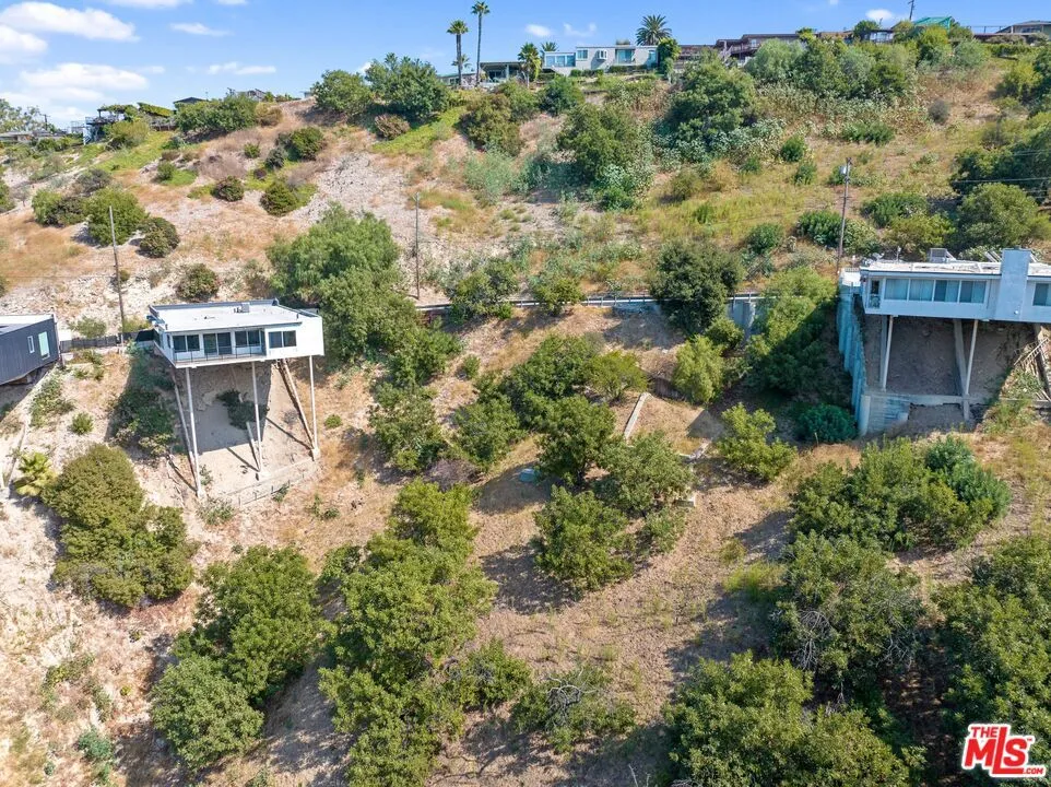 3654 Oakfield Drive Sherman Oaks, CA 91423
